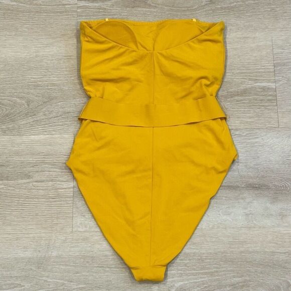 Robin Piccone Luca Bandeau Strapless One Piece Swimsuit Belted Mustard Womens 10 - Picture 11 of 15